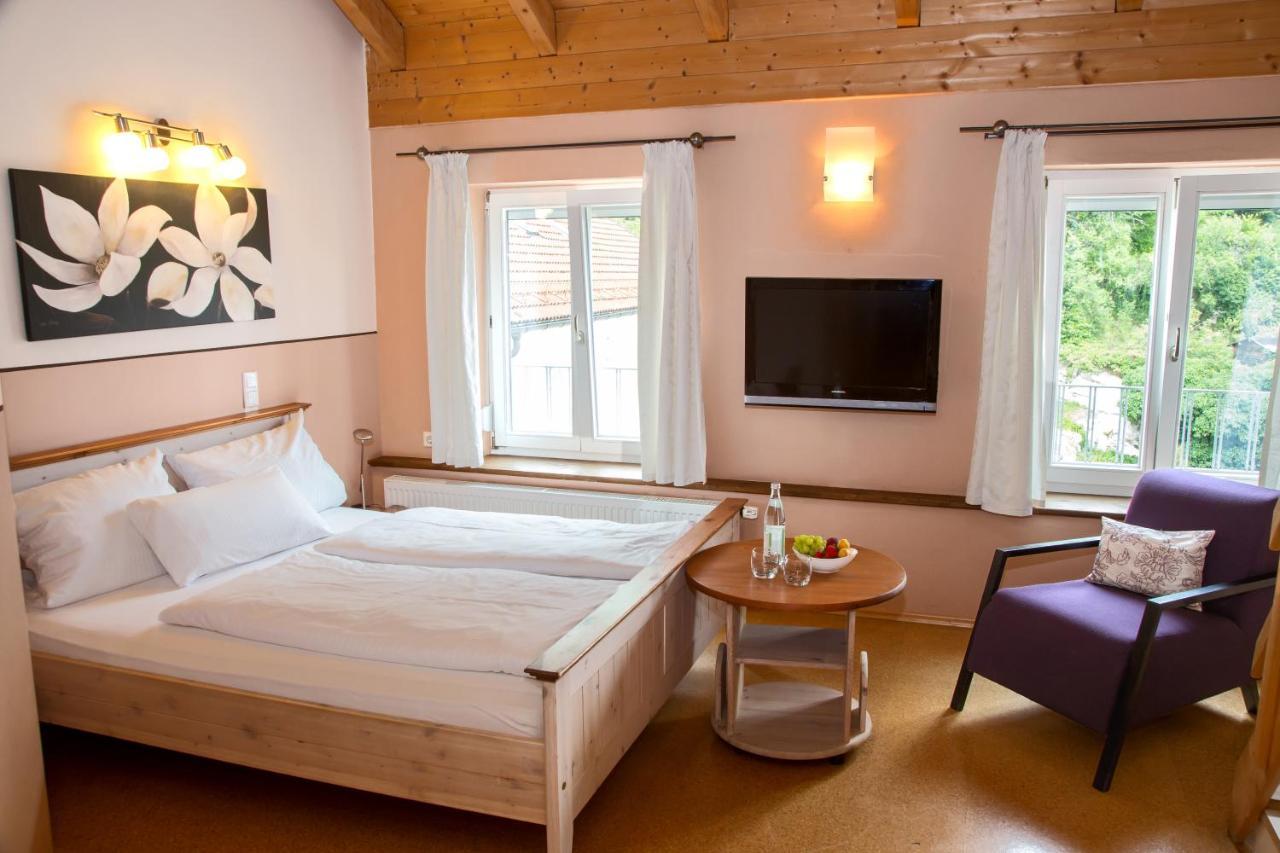 Gasthof Zur Post Riedenburg Exteriör bild